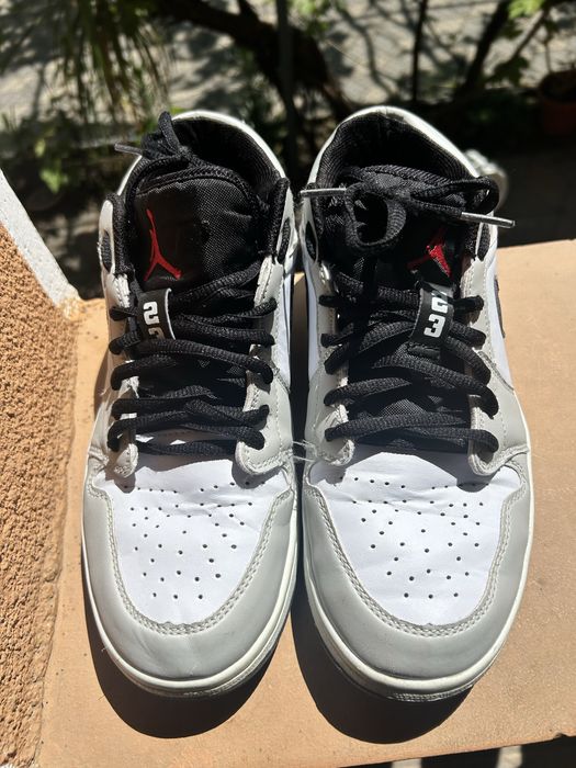 Adidasi Nike Jordan