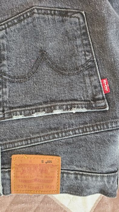 Джинсы Levi's  женские
