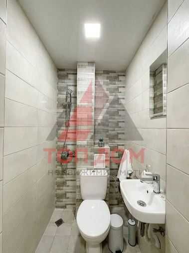 Дава се под наем Тристаен апартамент в Варна, Център - 135 кв.м за 1000 € - Снимка #14