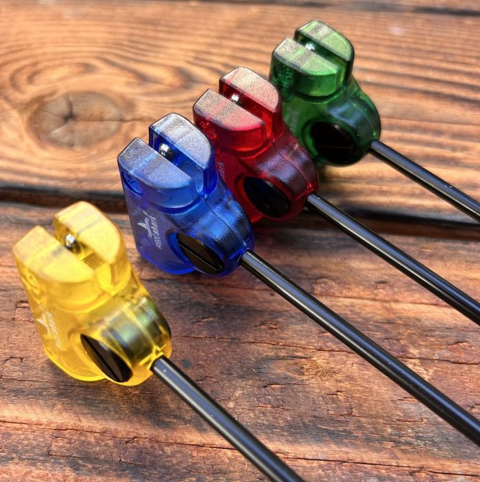 Комплект от 4 броя светещи обтегачи