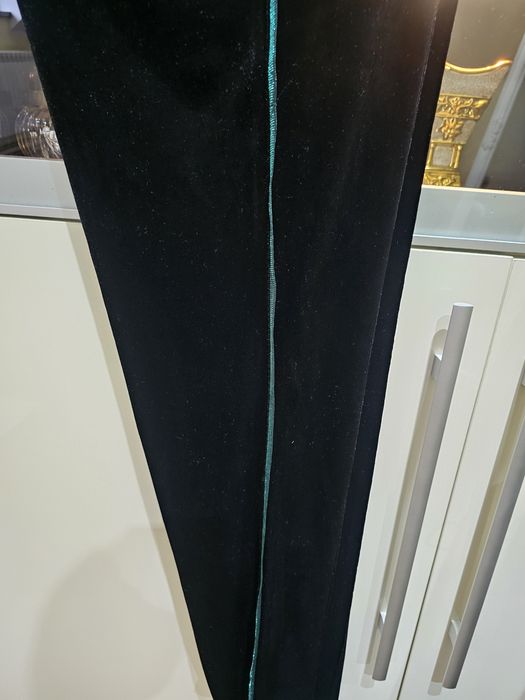 Pantaloni Mathilde si tricou Mathilde