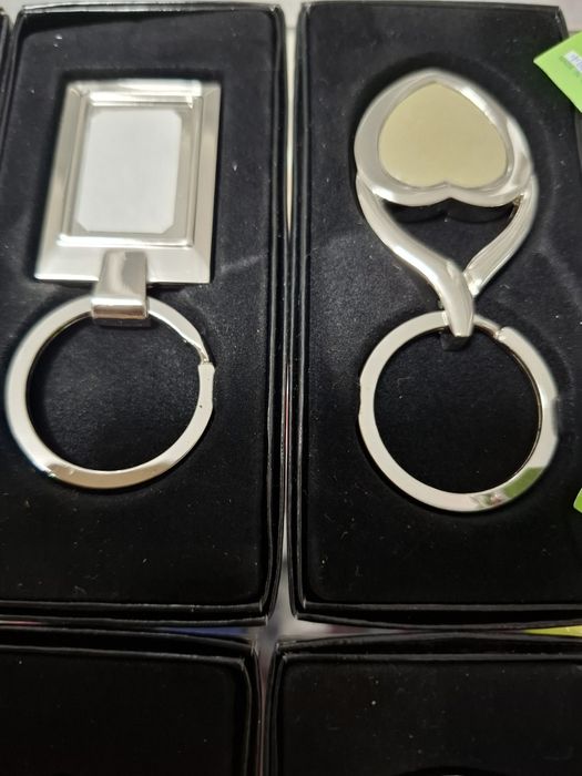 Срочно  Продам брелоки качественые 300тг