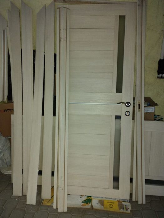 Двери 2 шт срочно.
