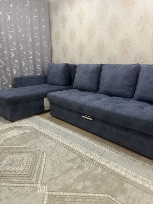 Продам диван с атаманкой в отличном состоянии