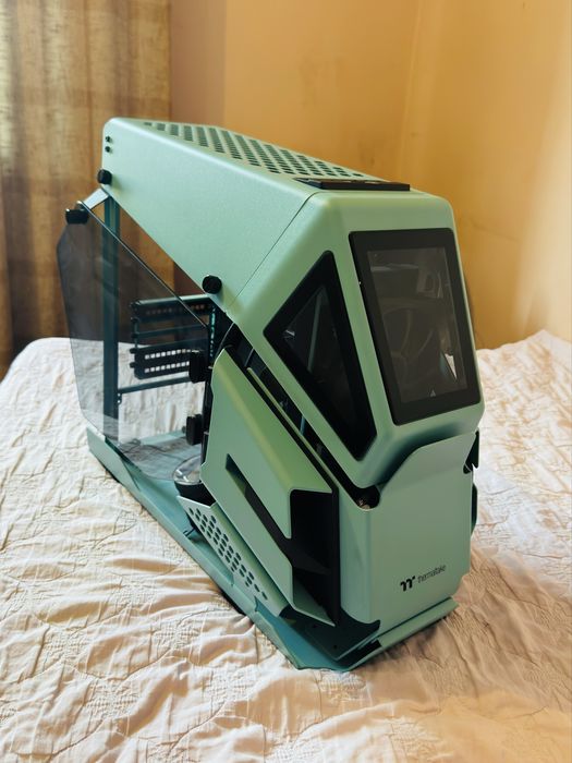 Компьютерный корпус Thermaltake АН Т200 Turquoise