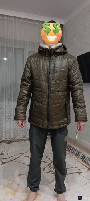 Продам зимнюю куртку