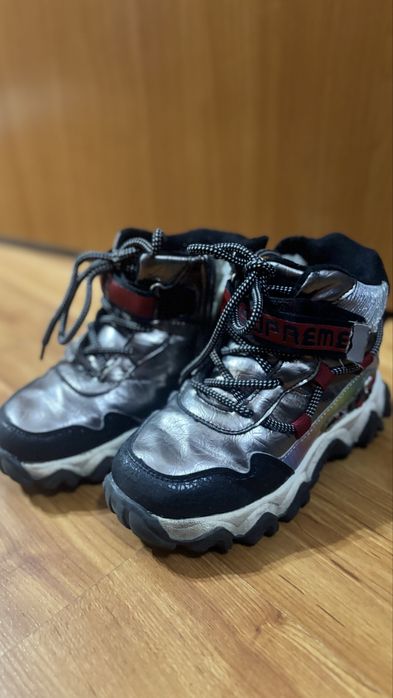 Продам детские сапоги