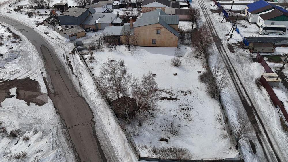 Продаётся дом в поселке Топар