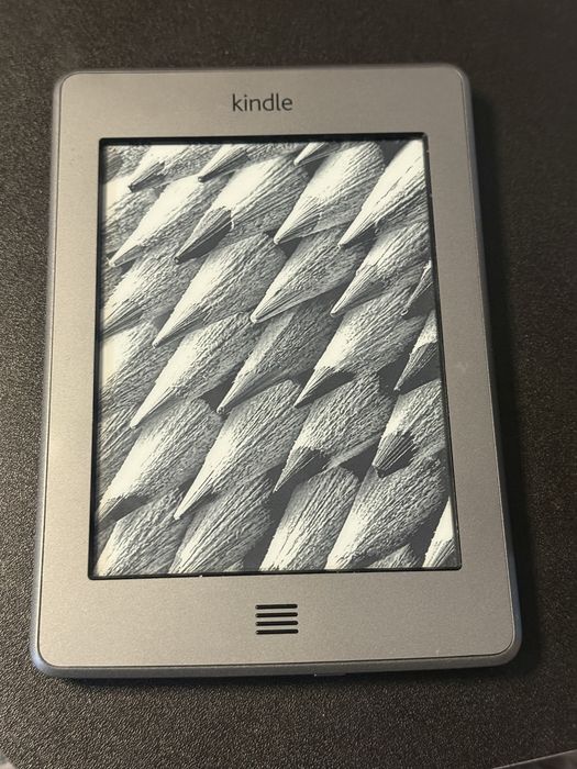 Amazon Kindle Touch 4th Gen, Amazon Kindle Keyboard D00901 3rd