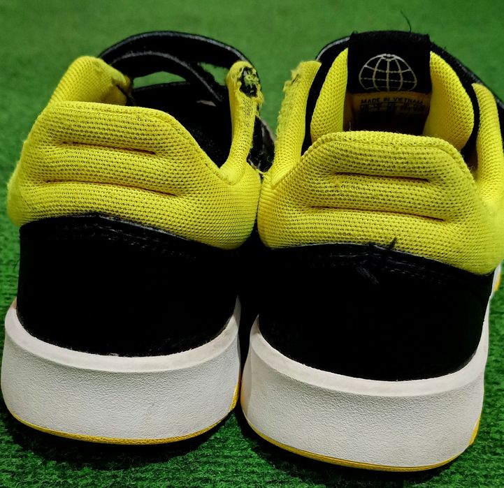 Детски кецове ниски номер 33.