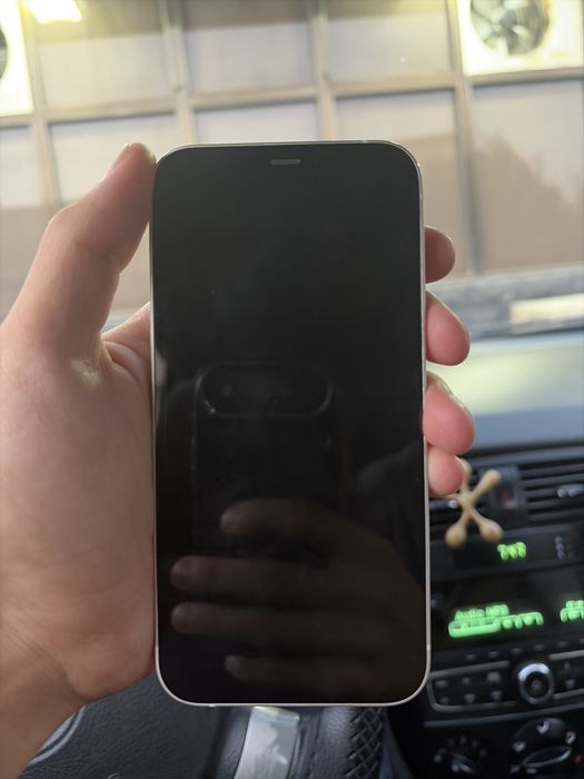 Iphone 12 64gb orqa kirwka singan