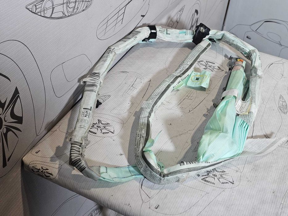Airbag cortină stânga Audi A3 8V 2013-2019 2014 1.2 TFSI 77kW Cod OEM: 8V3880741A (5F3)