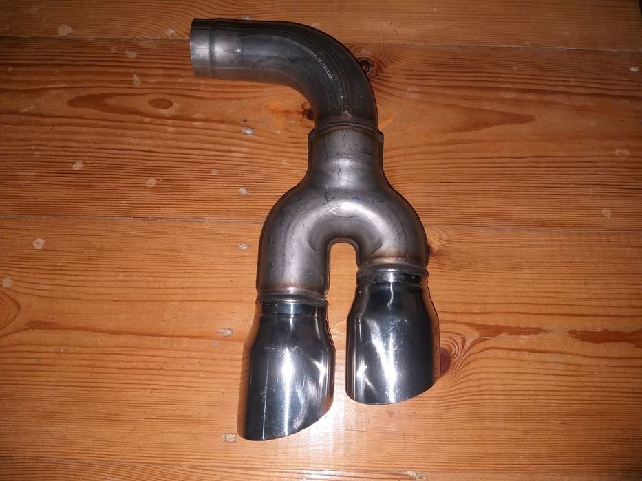 Глушитель на экунокс 2021 год  новый и передний никель левая сторона