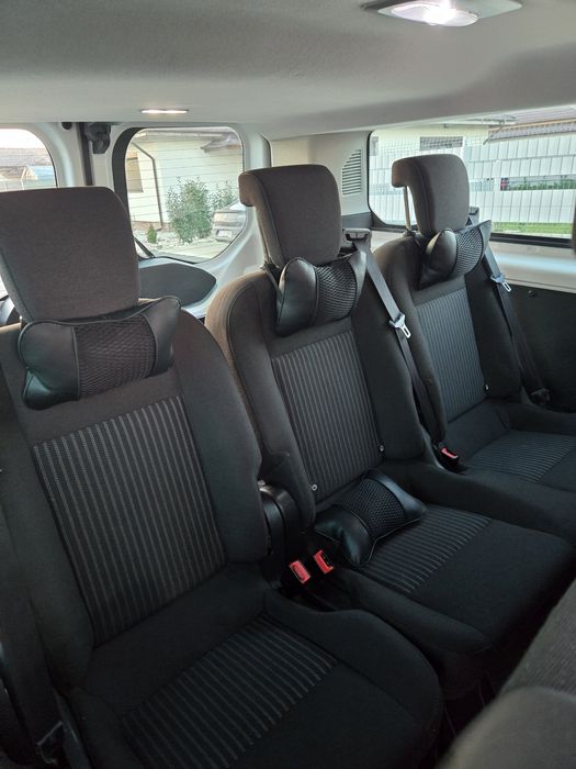 Inchiriere microbuze 8+1 locuri / rent a car