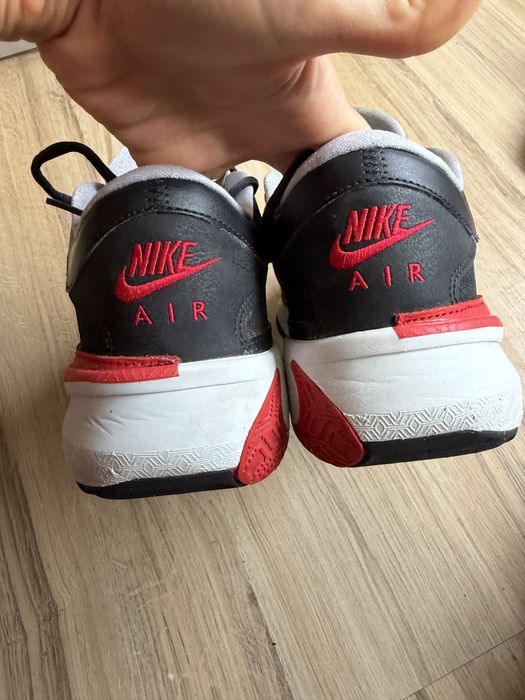 Оригинални мъжки маратонки Nike Giannis Freak 5! 45,5 н