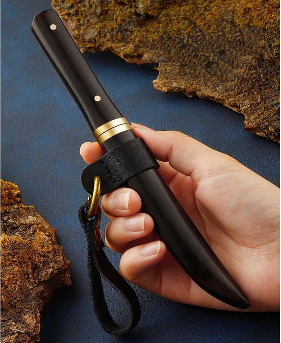 Cutit japonez Kodachi, otel Damasc, 2 modele, teaca lemn teak