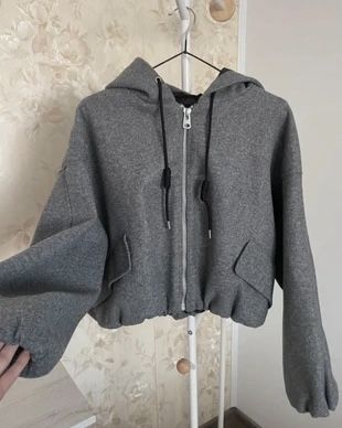 Ново яке Pull & Bear