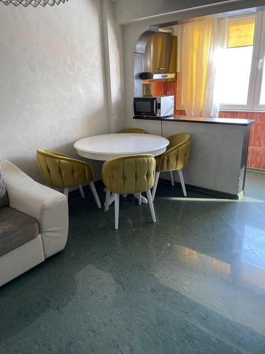 Двустаен апартамент в Люлин 6