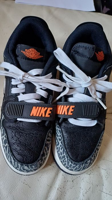 Adidasi Jordan mărime 35.5 .22.5cm