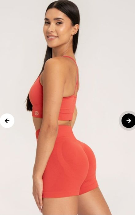 Gym glamour, peach pump, oysho,gym beam