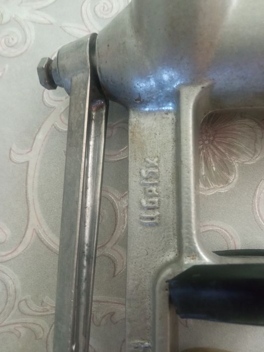 Продам мясорубку