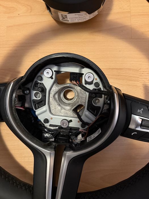 Volan m Bmw f10 f11 f01 f02 f06 f07 F12 f13 F01 f02 incalzire vibratii padele