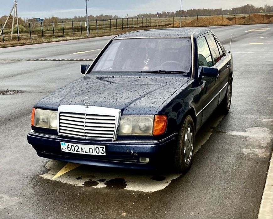 Mersedec-Benz E230