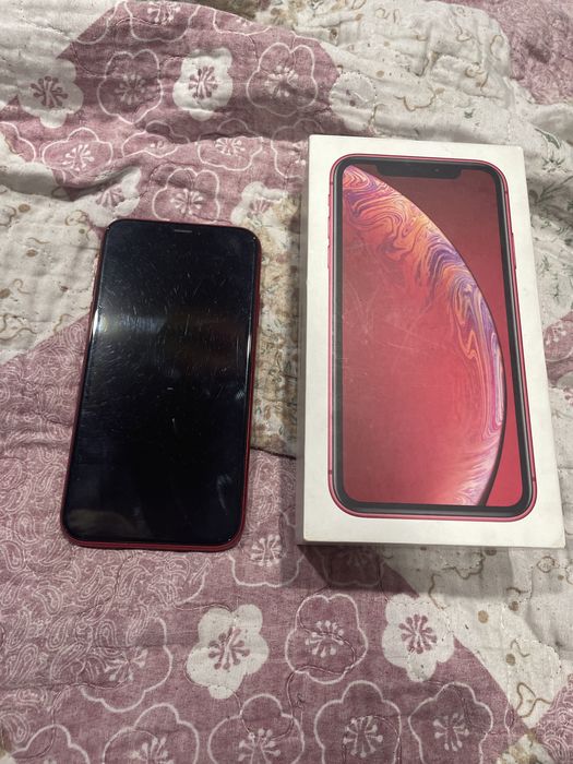 Продам телефон iphone XR