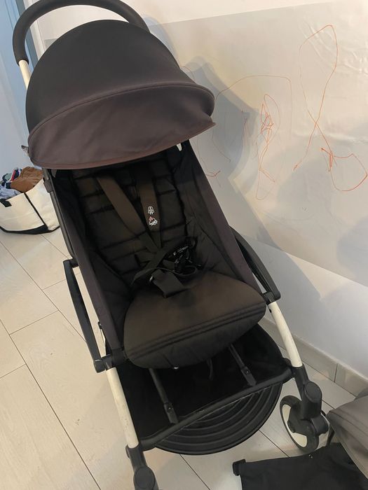 Carucior babyzen cu canopiera gri de rezerva