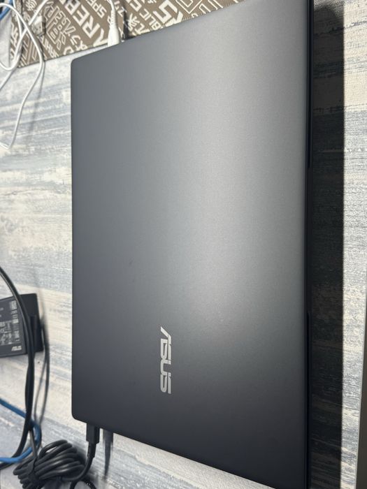 Ноутбук Asus V16,Inter core 5 210H, RTX 5050