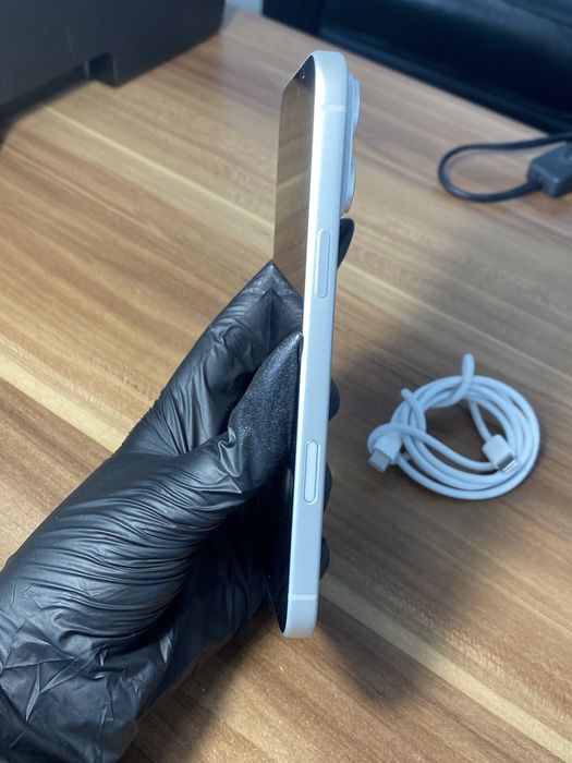 iPhone 17 Pro Max • 256 GB • Silver