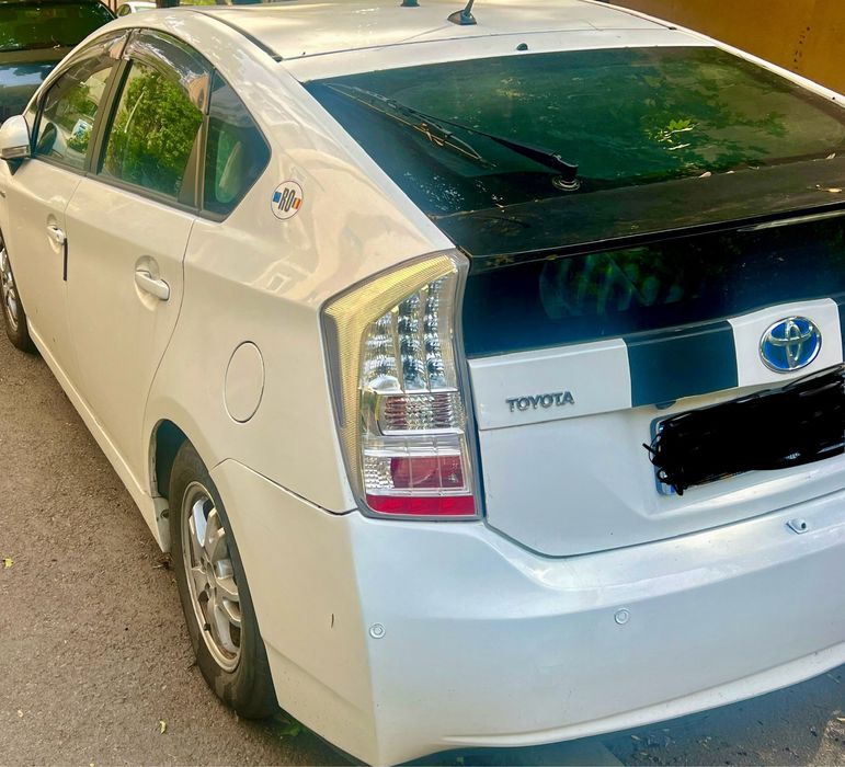 Totota Prius 2010 hibryd,benzina+gpl