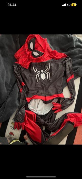 costum spiderman