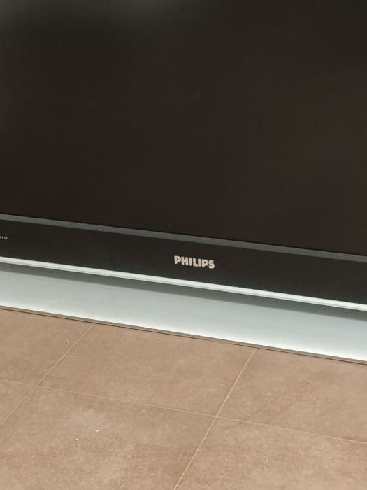 Продам телевизор PHILIPS б/у