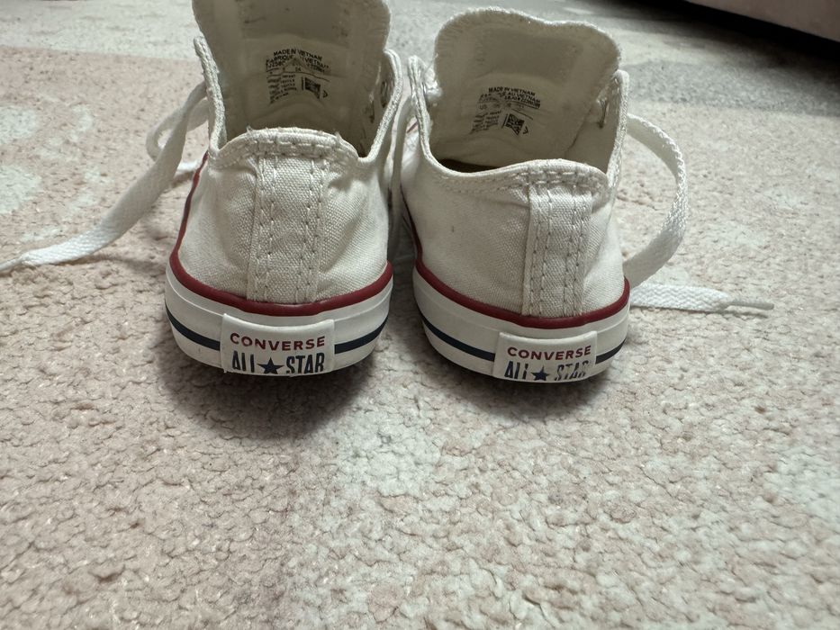 Tenesi converse copii