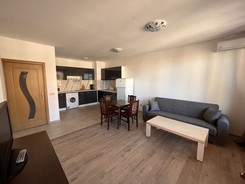 Продава се Двустаен апартамент в Балчик - 80 кв.м за 688 €/кв.м - Снимка #7