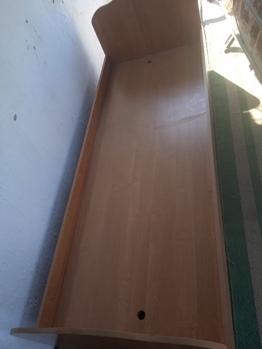 Кровать односпальная