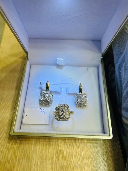 Продам набор с бриллиантами