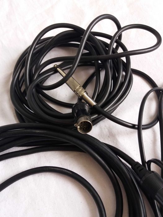 Vind sintetizator pentru chitară Roland Gr-55.