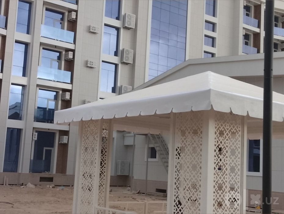 Baner tent ptazirashnikapsula soya setka ustanovka