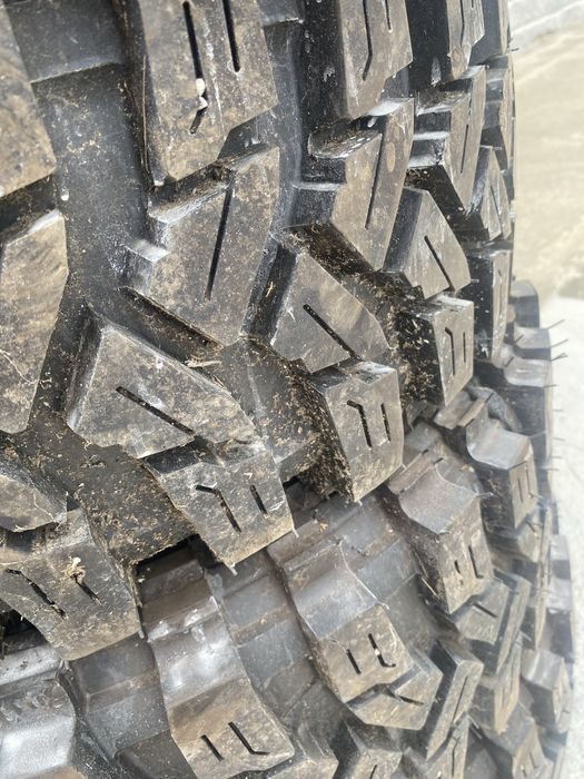 Cauciucuri offroad, de teren, de noroi