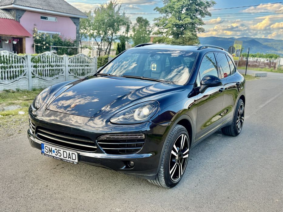 Porsche Cayenne 3.0Tdi Impecabil *Panoramic•Jante Turbo • Black Edition*