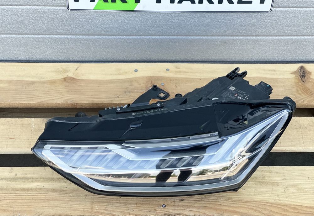 Ляв фар AUDI A7 C8 MATRIX 4K8941035F
