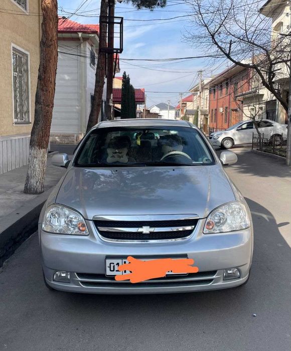 Lacetti 1.8 мотор, 2011 автомат. Краски нет! Чистая.