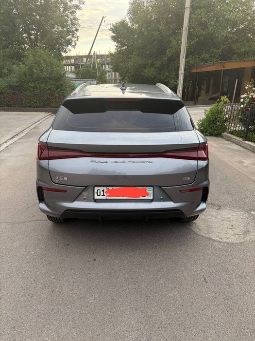 BYD E2 2023