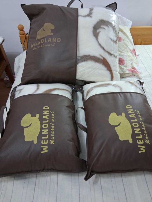 Ново одеало от ангорска вълна с 2 възглавници