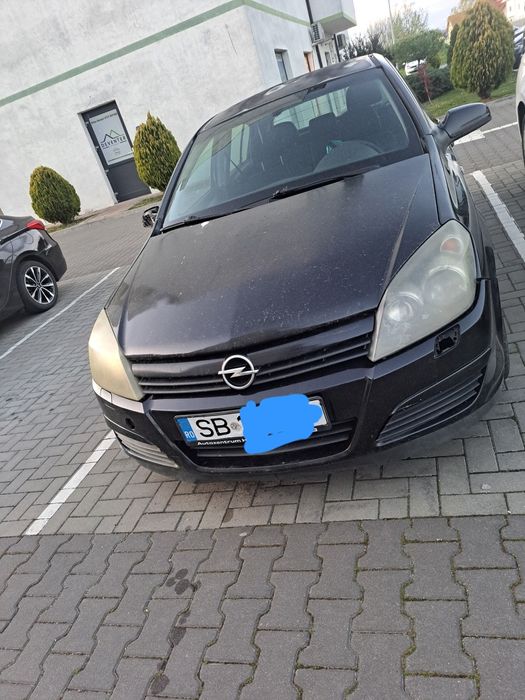 Opel astra .Detalii la tel