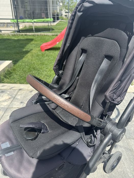 Carucior Cybex negru, folosit