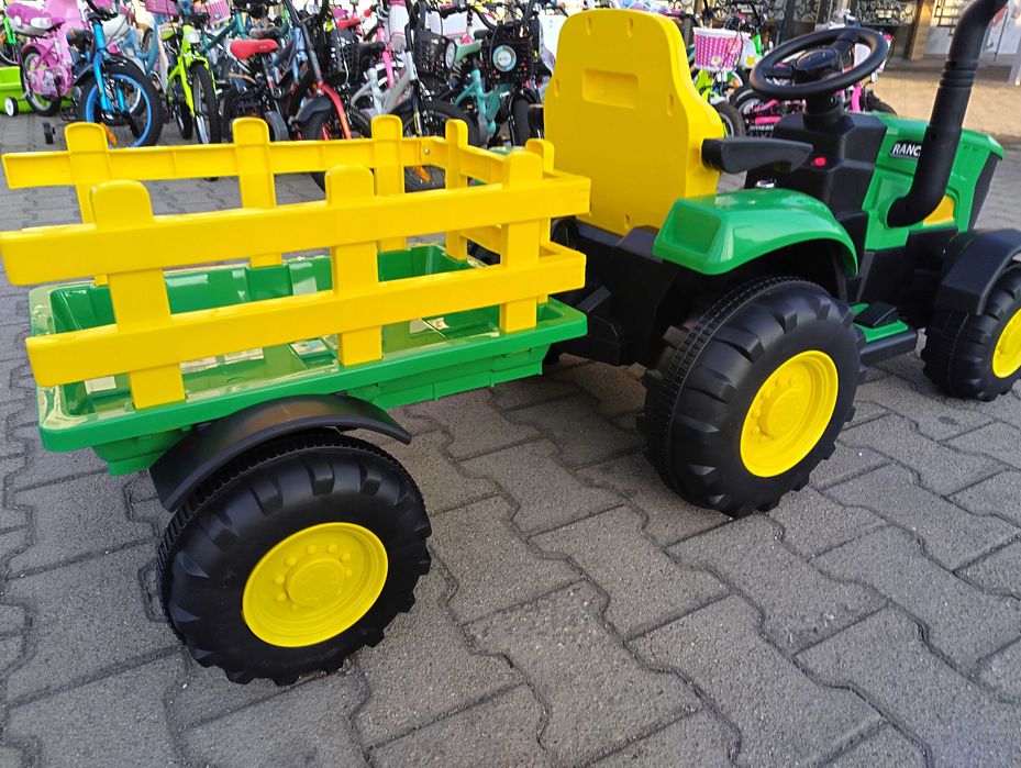 TEXAS акумулаторен трактор с ремарке RANCHER зелен