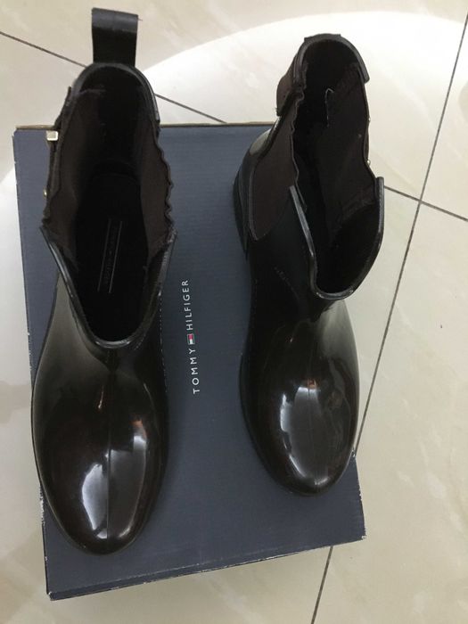 Cizme  Tommy Hilfiger+geaca
